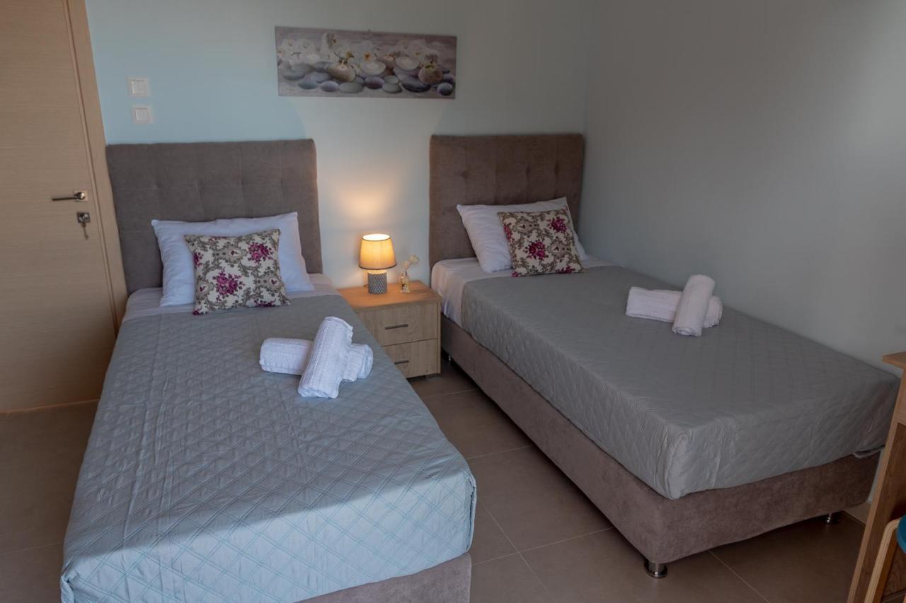 Dimi Seafront Apartment By Rentals Pro Services - 尼亚·蒙达尼亚 外观 照片