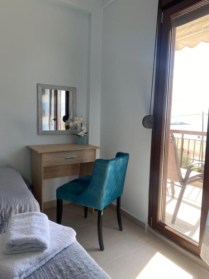 Dimi Seafront Apartment By Rentals Pro Services - 尼亚·蒙达尼亚 外观 照片